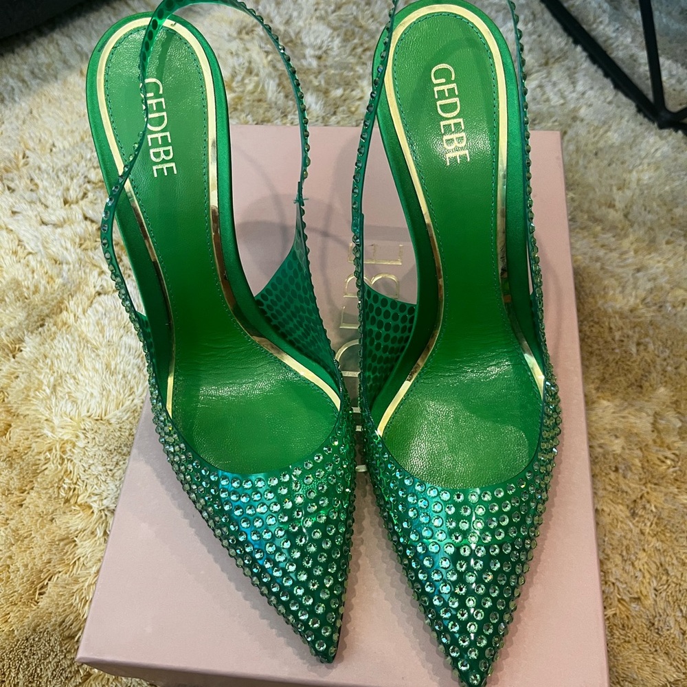 Gedebe Stella Green Heels